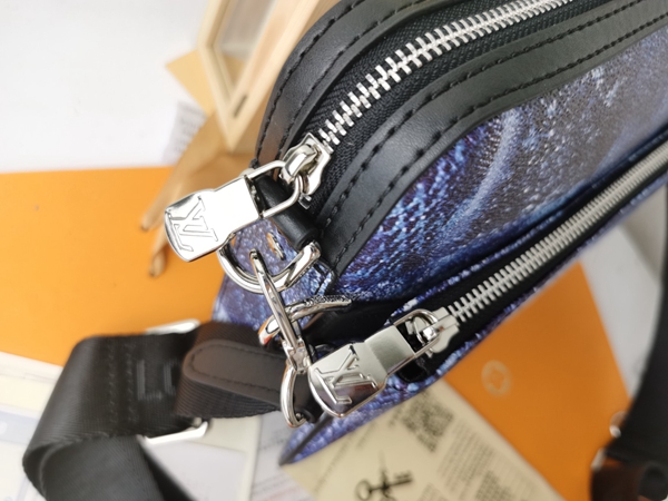 ルイヴィトンバッグ内部構造